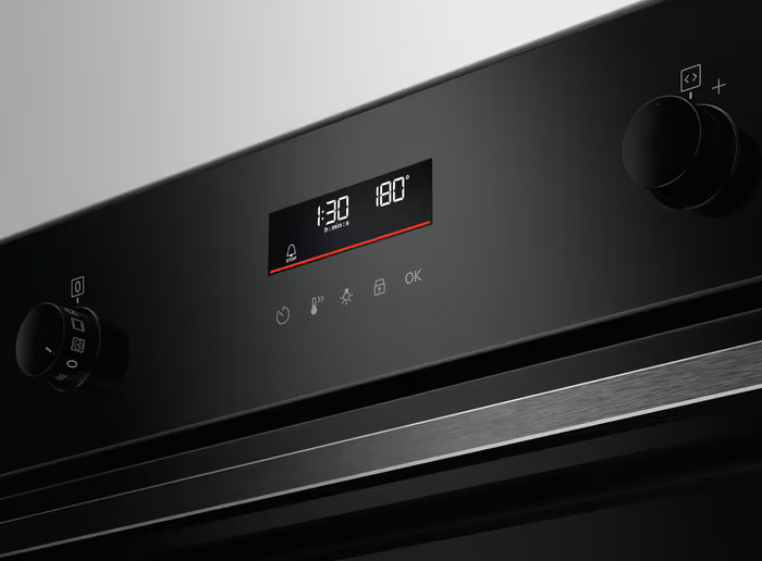 AEG Four Encastrable Pyrolyse 7000 SteamCrisp®