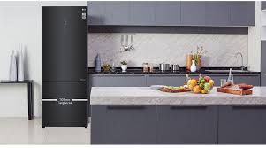 LG Réfrig Combi 451 Litres 70cm Écran Tactile Metal Touch  Finition Carbone A++